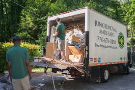 Best Carpet Removal and Disposal  in Shorewood Tower Hills Harbert, MI